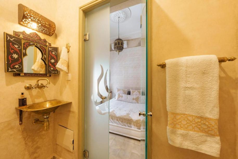 Prestigious Riad for Sale β Elegance and Authenticity in the Heart of the Medina-3