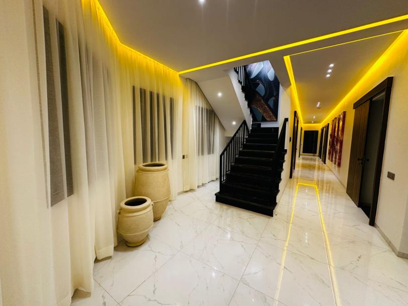 Luxury Villa with Atlas Mountain Views-6