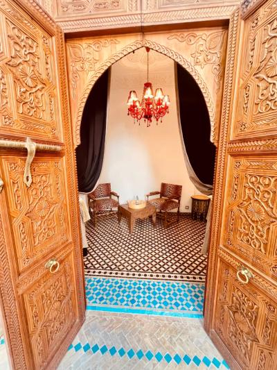Charming Guesthouse for Sale: A Unique Opportunity to Invest in Hospitality