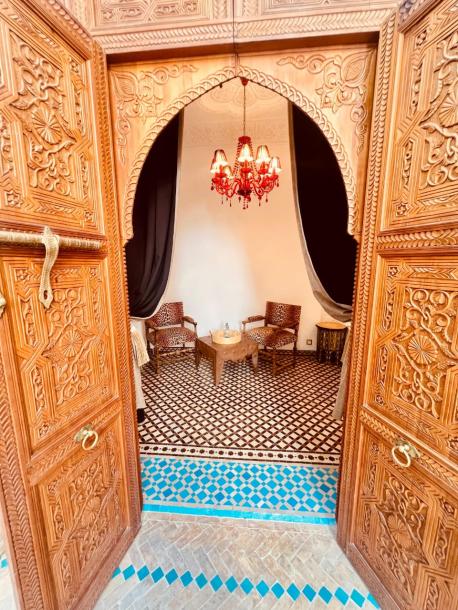 Charming Guesthouse for Sale: A Unique Opportunity to Invest in Hospitality-19