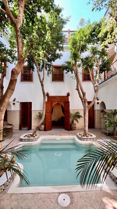 Charming Guesthouse for Sale: A Unique Opportunity to Invest in Hospitality