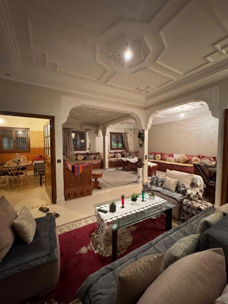 House for Sale – Comfort and Charm Guaranteed!-0