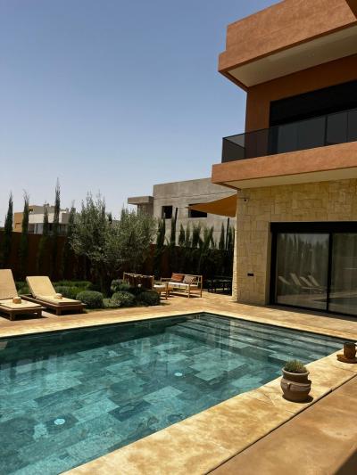 EXCEPTIONAL NEW VILLA – SPACE, COMFORT & ELEGANCE