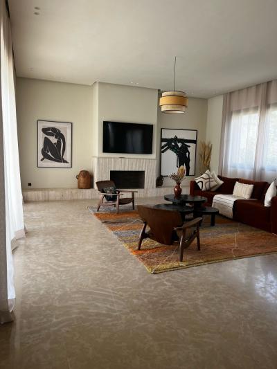 EXCEPTIONAL NEW VILLA – SPACE, COMFORT & ELEGANCE