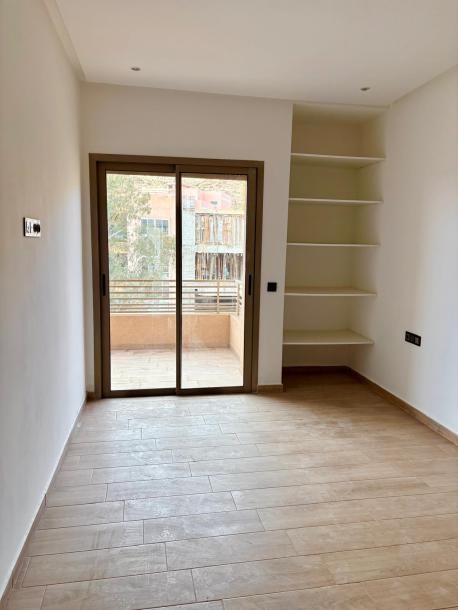 Apartment for Sale – Prime Location-8