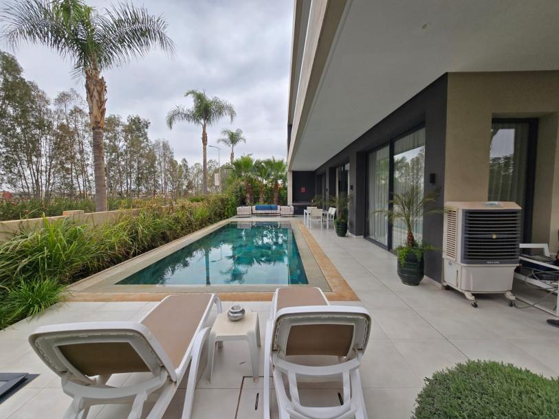 Villa for Sale – Luxury and Comfort Guaranteed!-0