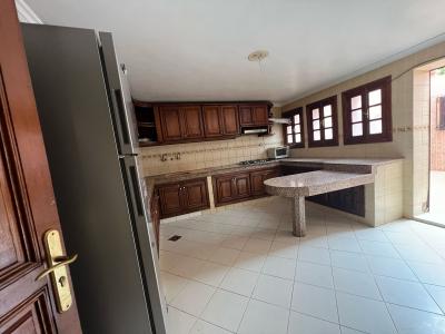 Elegant Villa with Pool, Garden, Hammam, and Spacious Living Areas for Sale