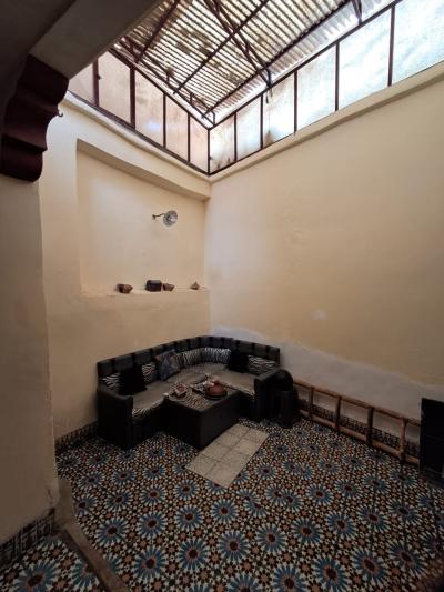 Authentic Douiria to Renovate – Ideal Project in the Heart of the Medina