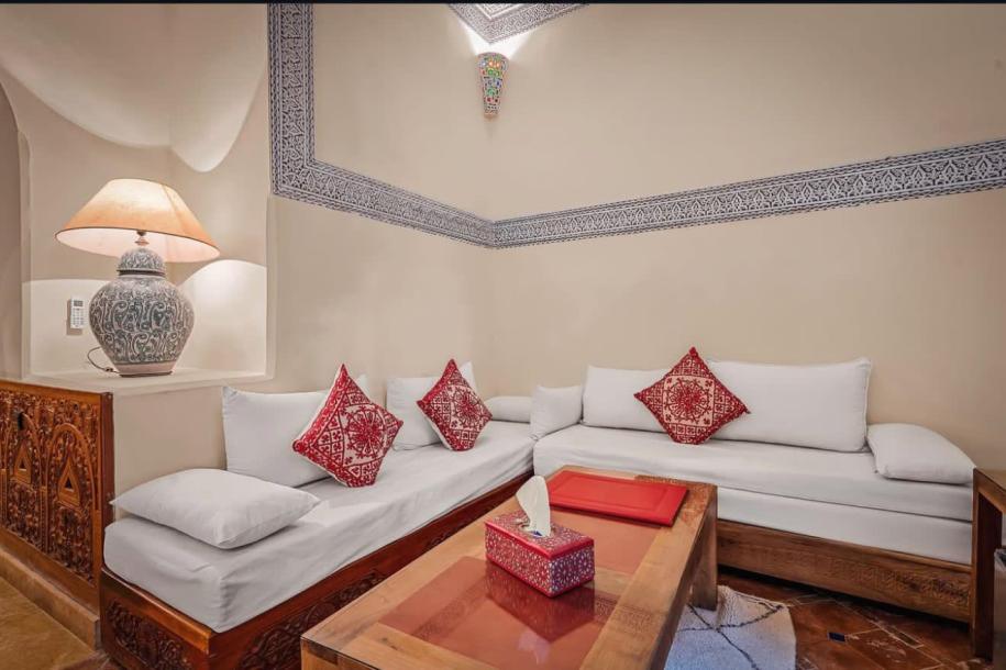 Profitable Guesthouse for Sale in Marrakech-8