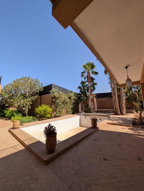 Modern Villa for Sale on the Fez Road – Marrakech-9