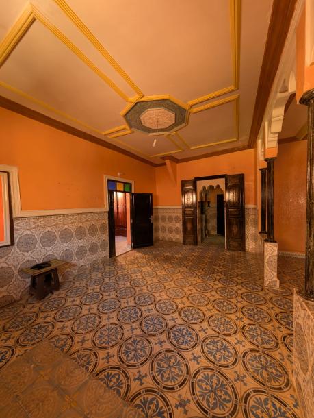 Riad Titré à renover - Quartier Bab Taghzout-2